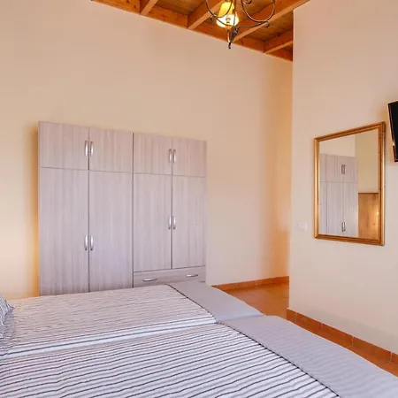 펜션 Casa Quemahierro 1